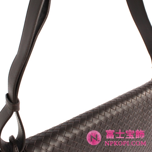 Bottega Veneta/ボッテガ・ヴェネタ  カーフレザー ショルダーバッグ ダークブラウン 221065V46512040